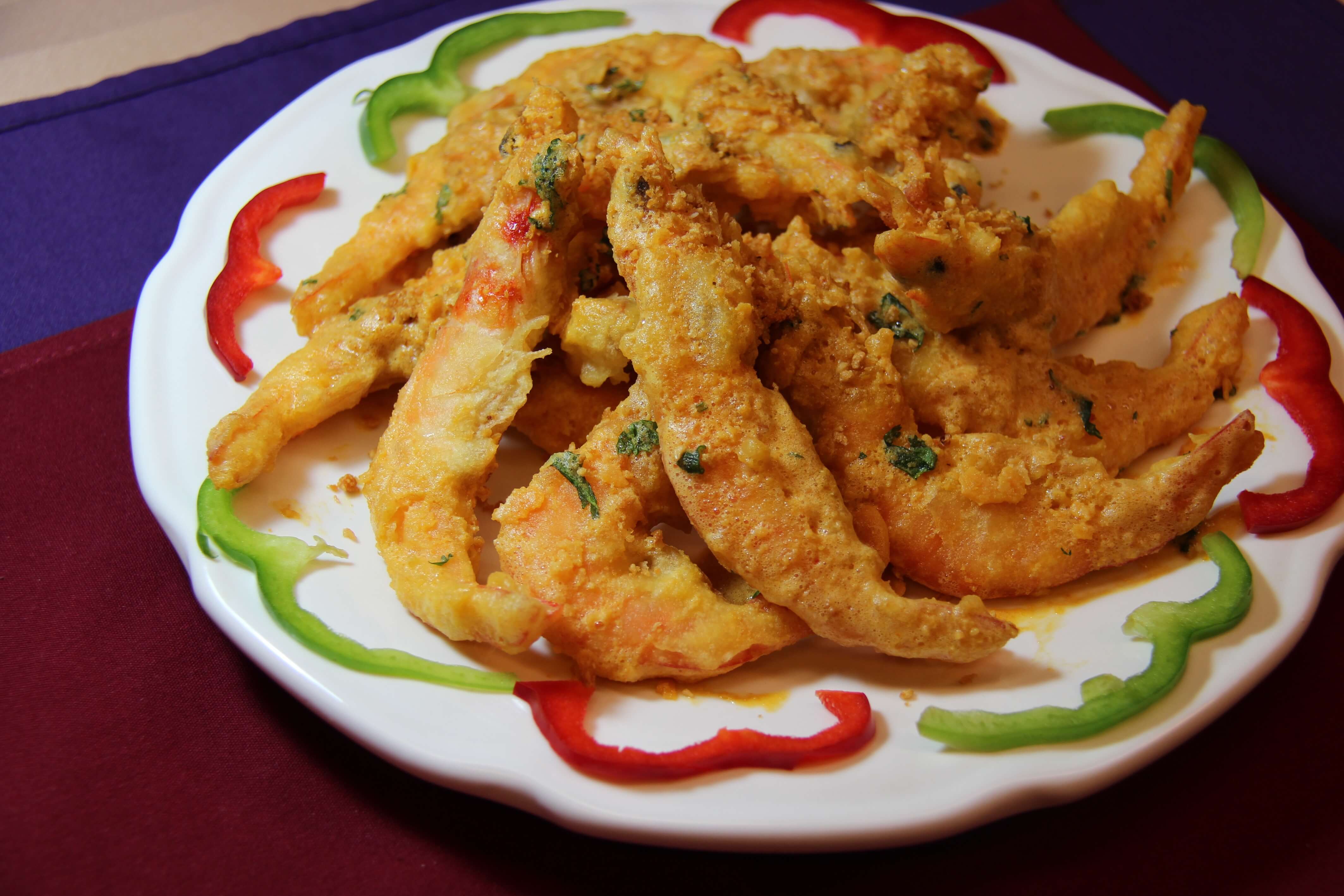 Egg Yolk Fried Prawns wih Garlic