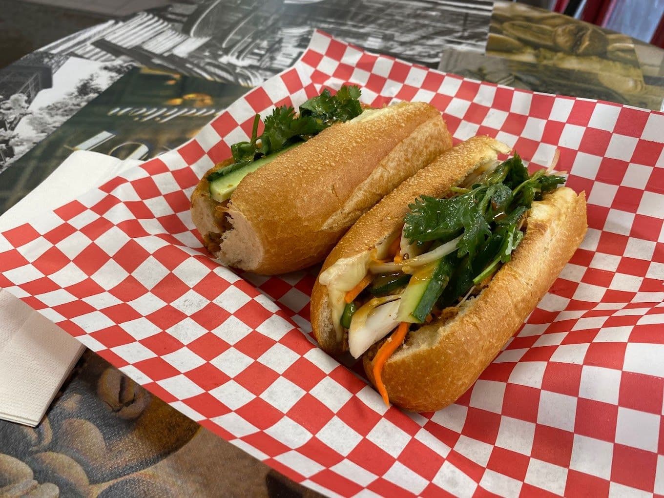 Trung Nguyen V-N Sub 4