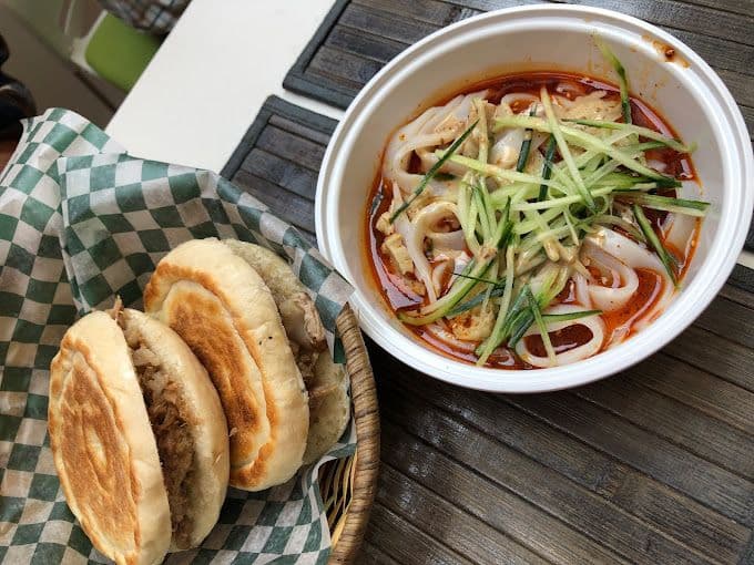 Auntie's Chinese Burger 4