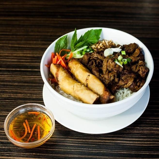 Beef Vermicelli and spring rolls